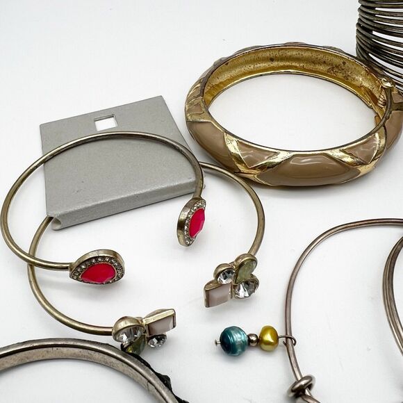 Lot Of Bangles Bracelets Watches Costume Jewelry Over 1 Lb Multi Styles Upcycle - Picture 5 of 12